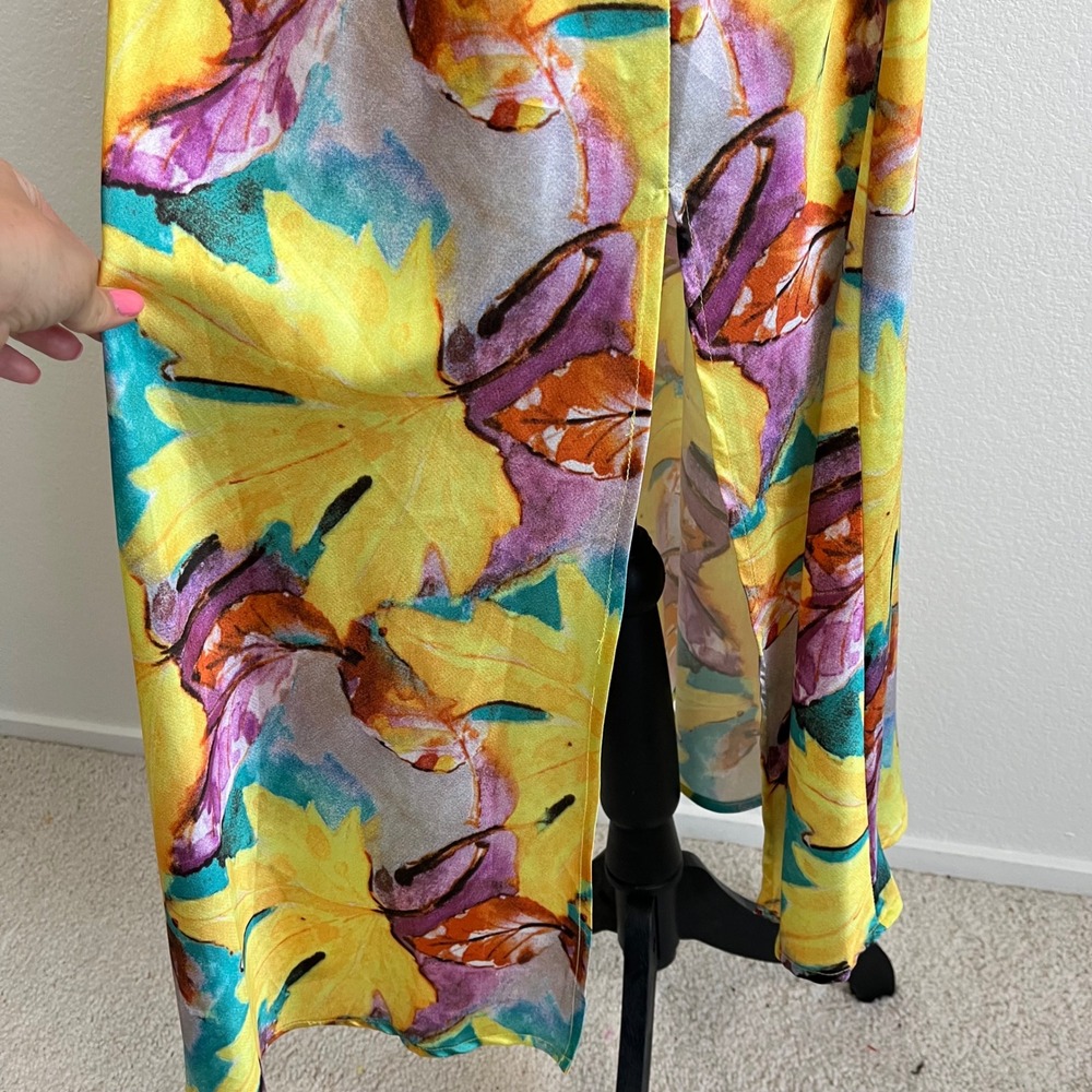 One and Only Collective Y2K Yellow Floral/Leaf‎ Print Cowl Neck Satin Midi Sz L - Picture 9 of 12